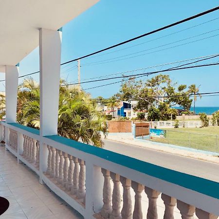 Coastal Express Inn & Suites #1 At 681 Ocean Drive Islote Экстерьер фото